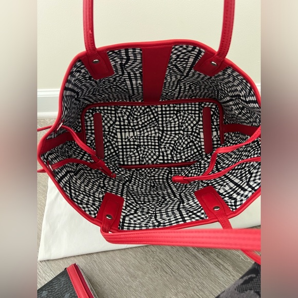 MCM tote - Picture 2 of 7